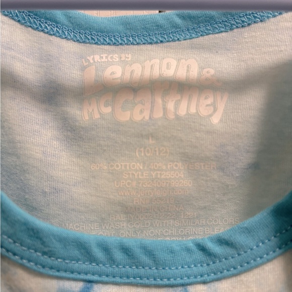 Lennon and McCartney summer shirt with side ties. Size 10-12 ♥️ - Picture 3 of 3